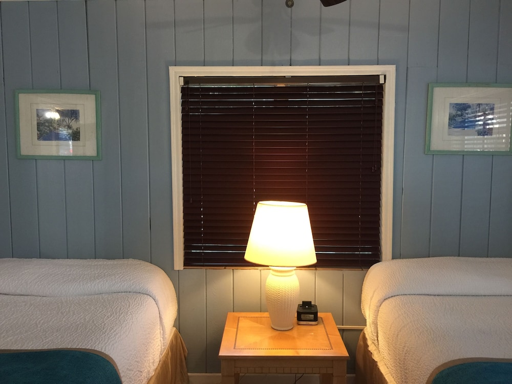 The Pelican Key Largo Cottages 29/76