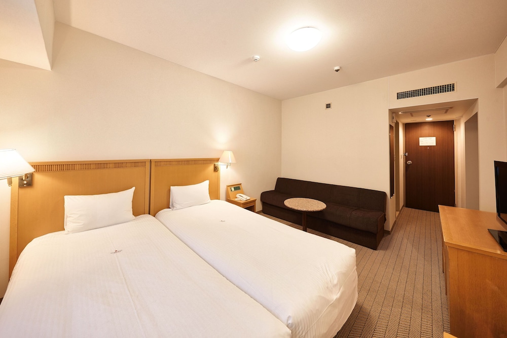 Pacific Hotel Okinawa 30/72