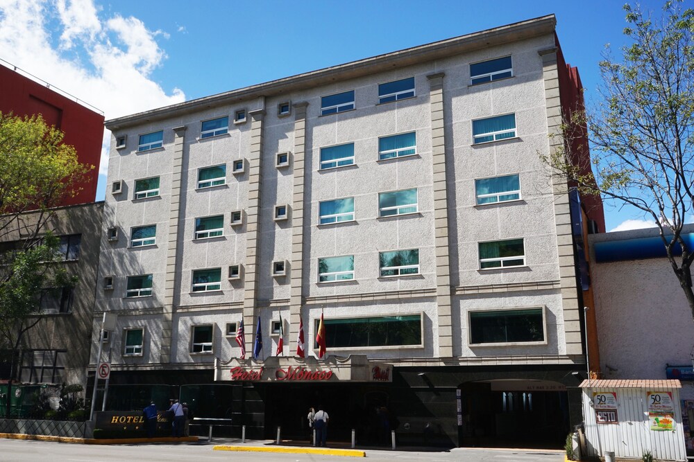 Hotel Monaco 1/62