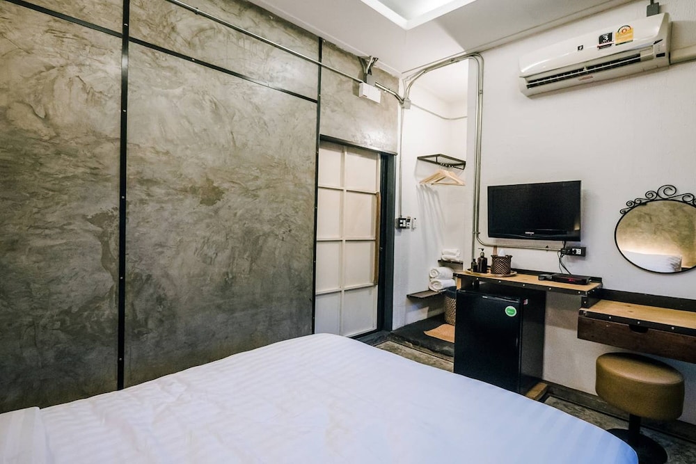 Zeds Hostel Bangkok 25/66