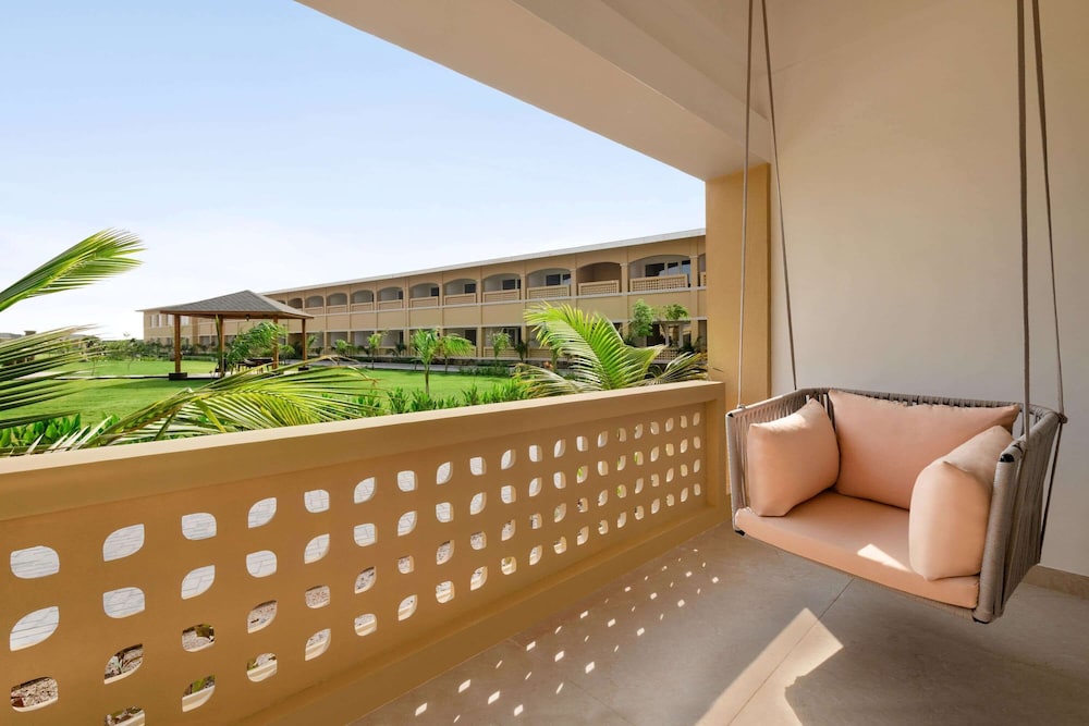 Hawthorn Suites by Wyndham Dwarka 33/65