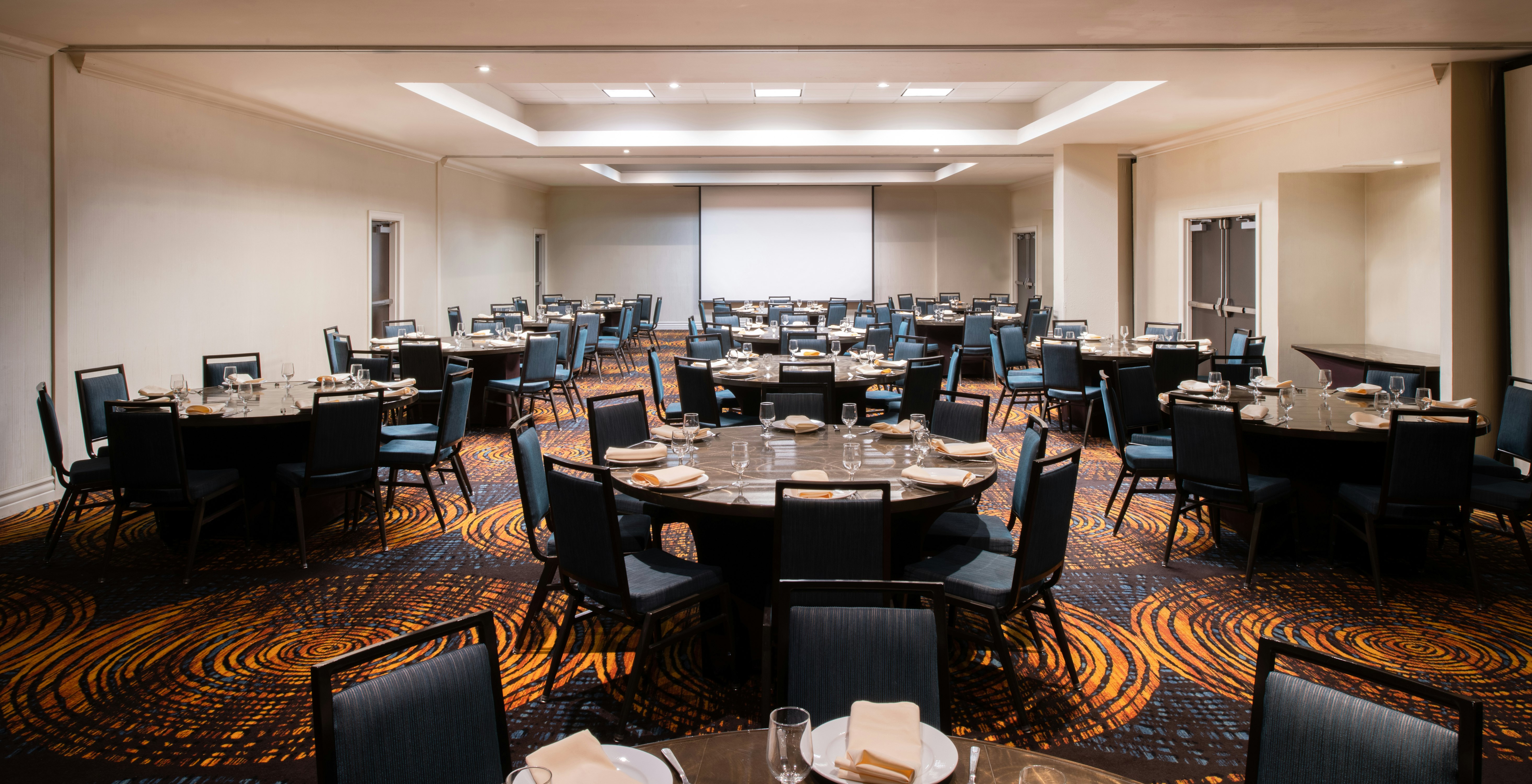 Embassy Suites Walnut Creek 68/81