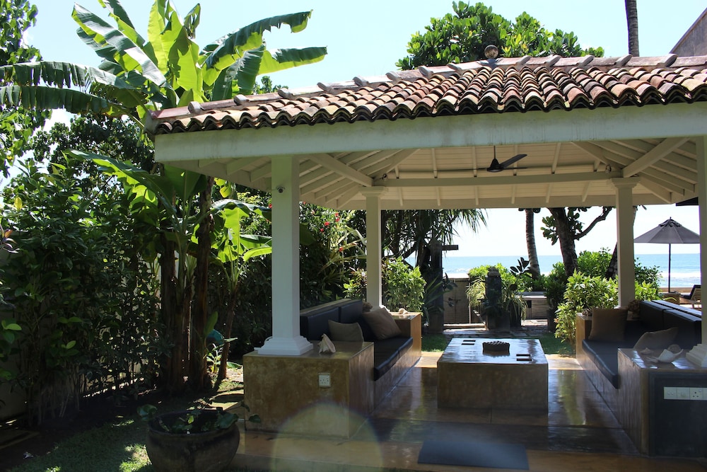 WB Villa 3/50