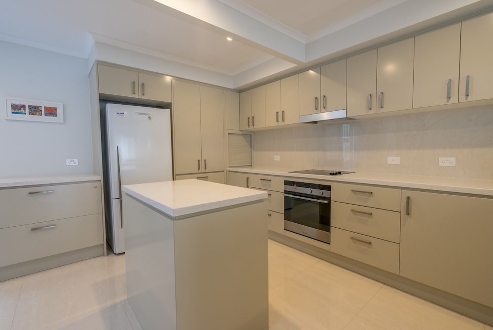 Pandanus Palms Resort 50/50