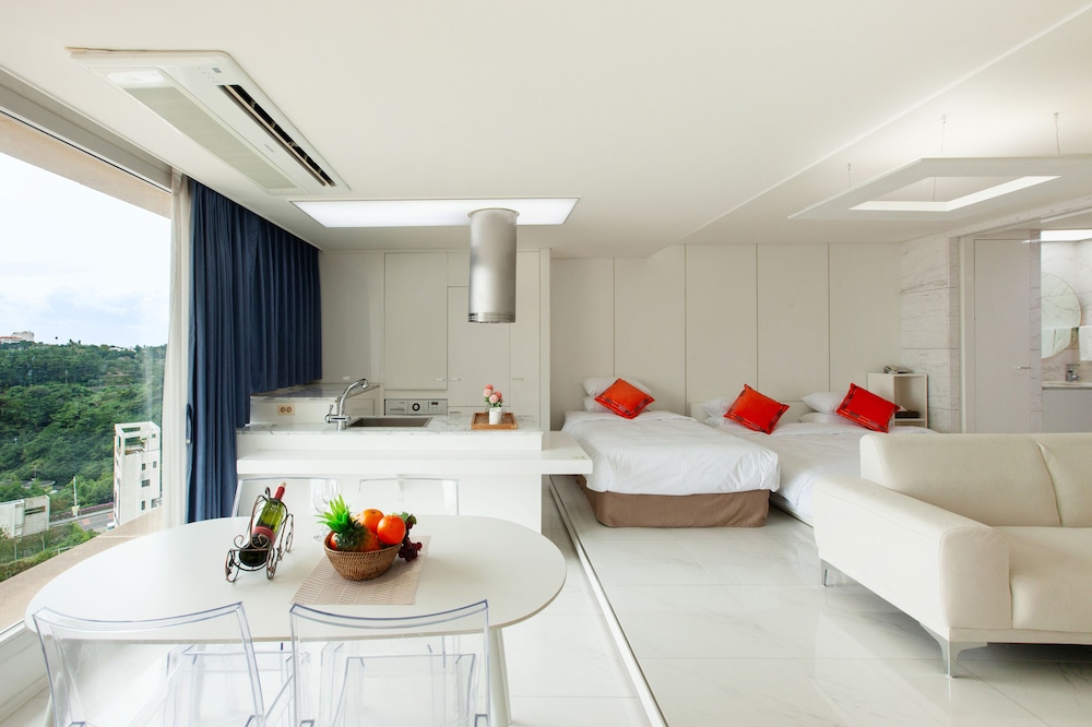 Shin Shin Hotel Jeju Ocean 36/58