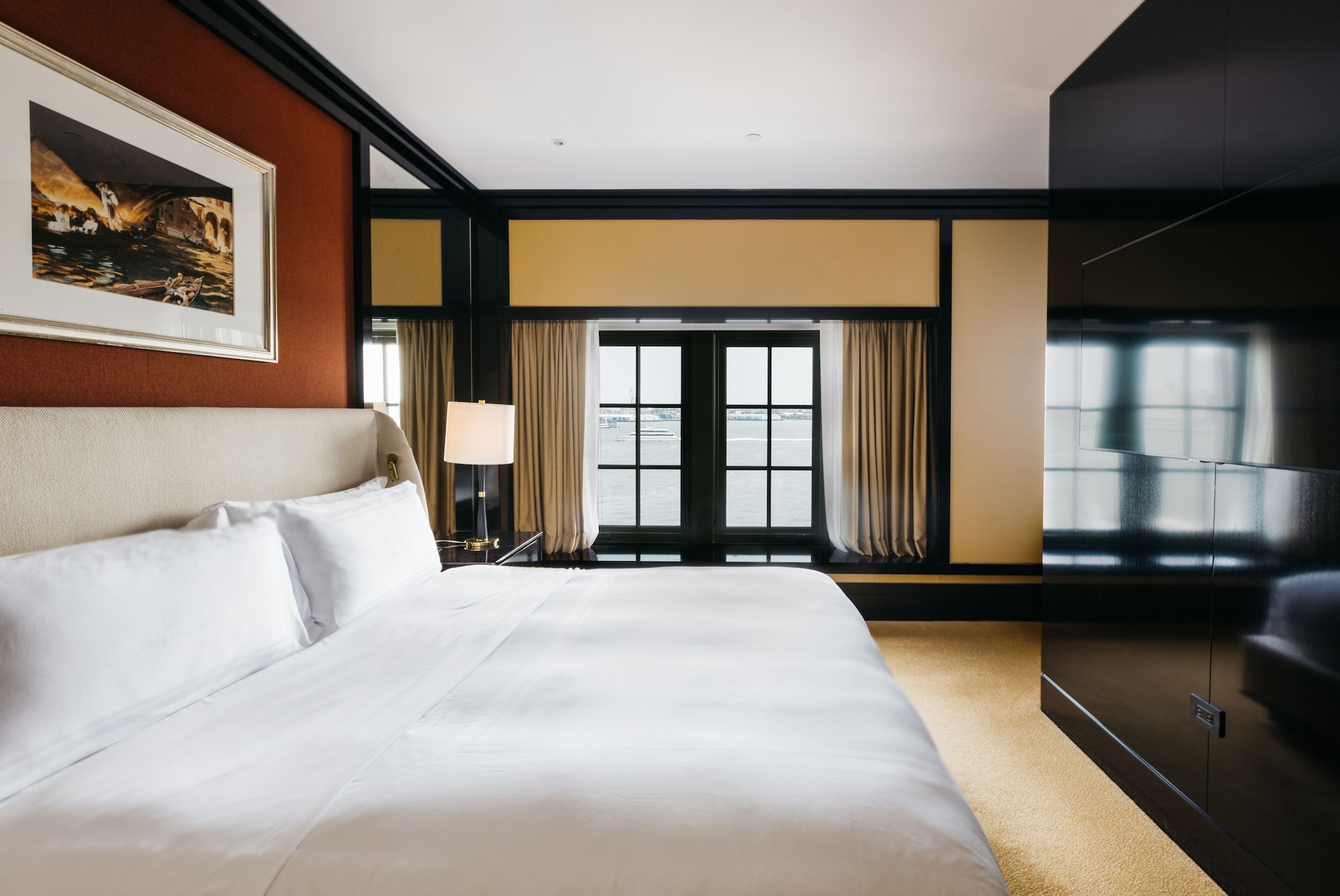 SUITE, RIVER VIEW