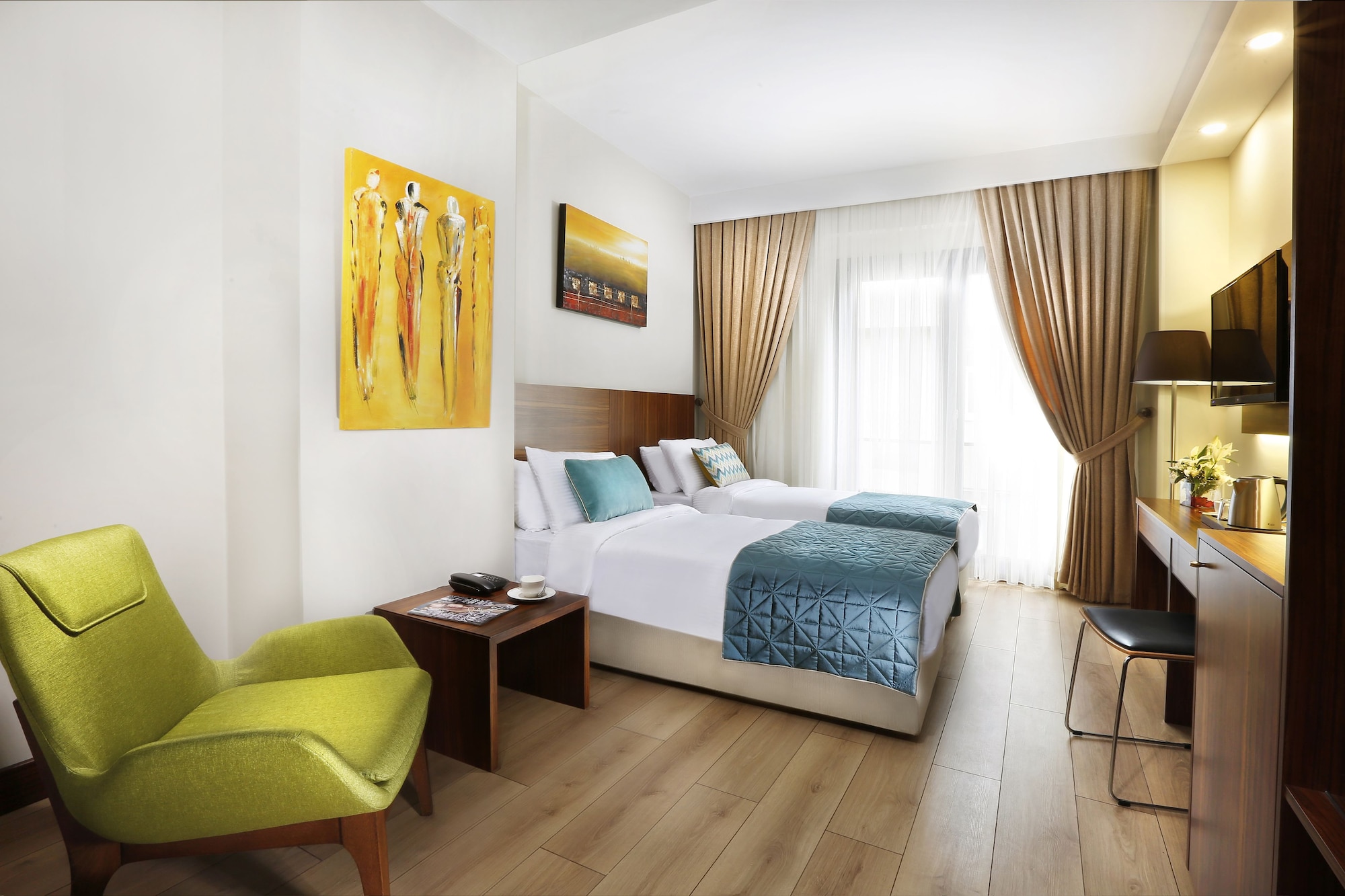 DELUXE, DOUBLE BED, CITY VIEW