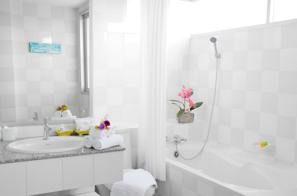 The Color Living Hotel Suvarnabhumi 34/34