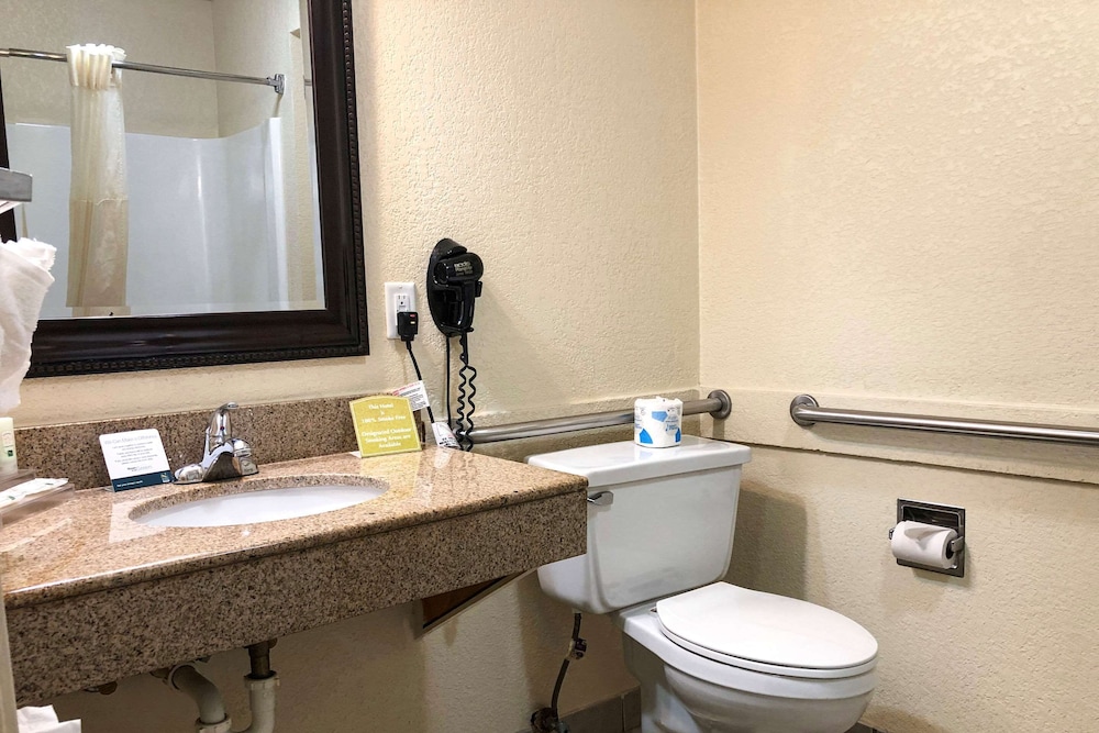 Quality Inn I-70 at Wanamaker 39/40
