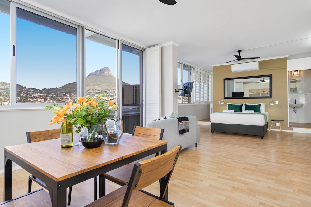 Midtown Rentals At Perspectives 35/50