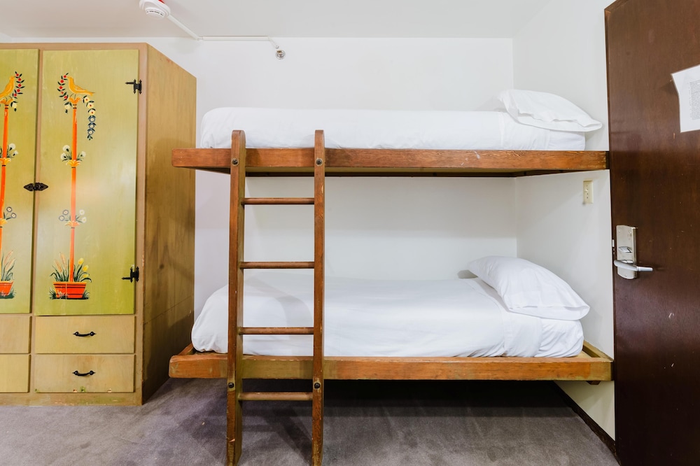Alpine, Plus, Family, Double and Twin Beds, Bunk Bed