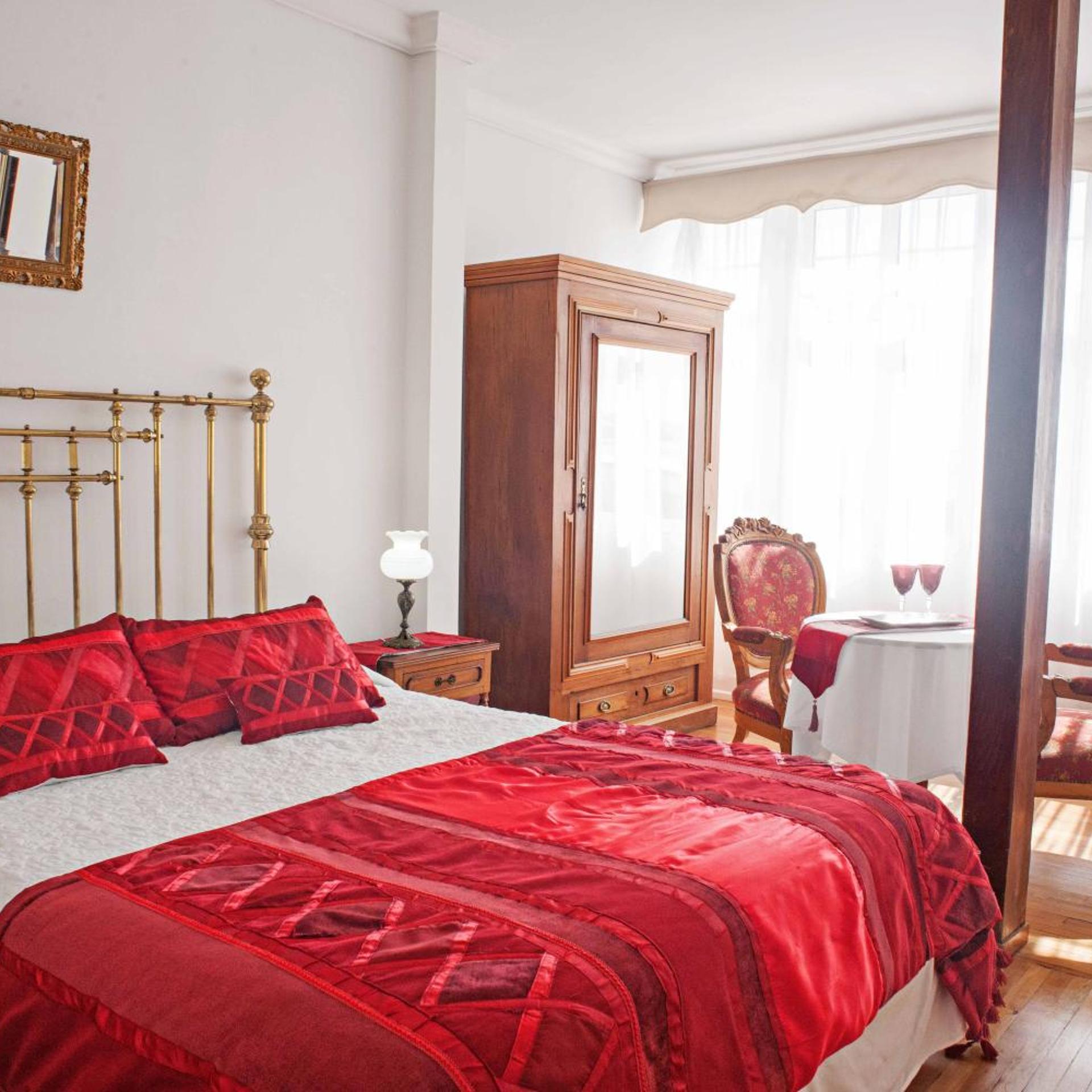Somerscales Hotel Boutique 8/48