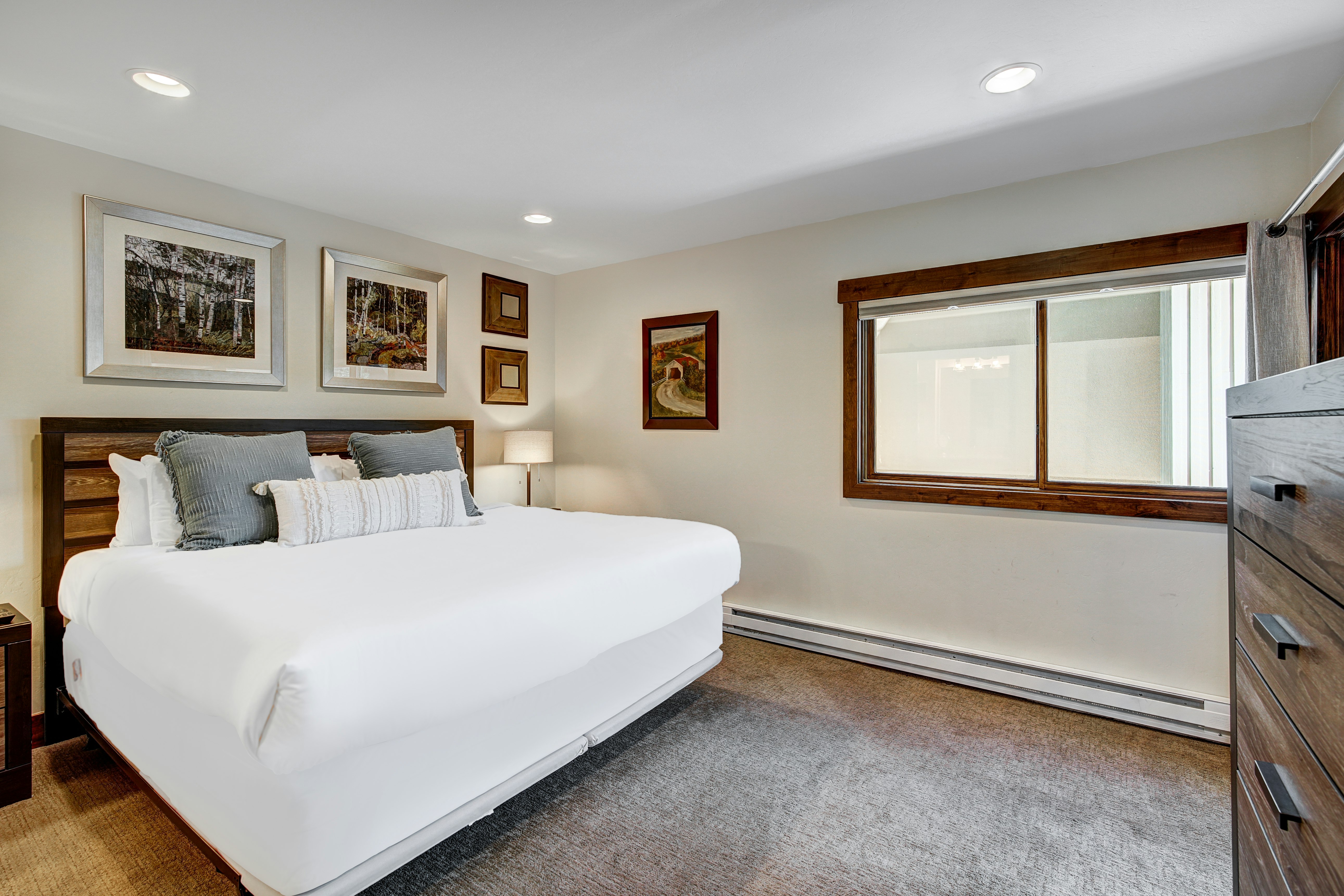 Village At Breckenridge Resort 33/82
