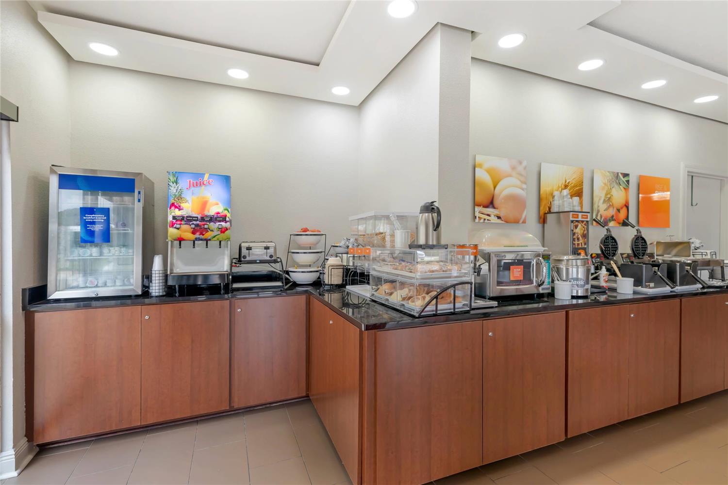 Comfort Inn & Suites Covington - Mandeville 6/32