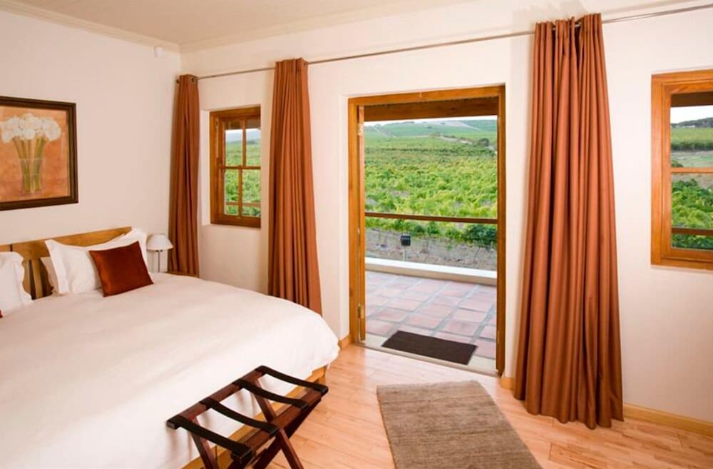 Lovane Boutique Wine Estate & Guesthouse 14/48