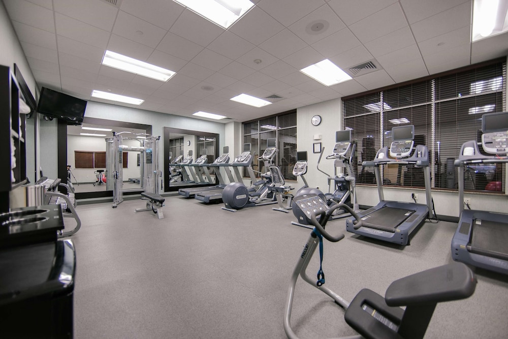 Hilton Garden Inn Fort Worth Medical Center 48/86