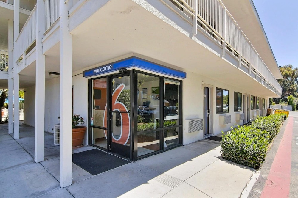 Motel6 Goleta, CA - Santa Barbara in GOLETA - CA