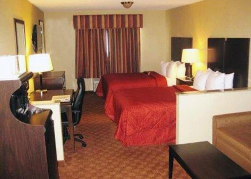 Comfort Inn & Suites Saratoga Springs 21/24