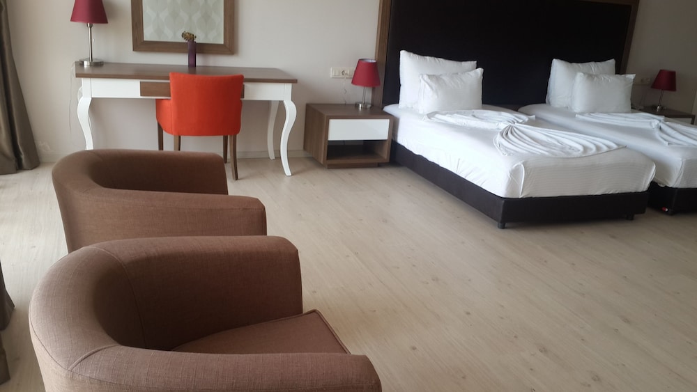 Ladies Beach Residence Hotel 29/68