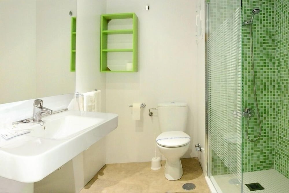 Prince Park Hotel 29/31