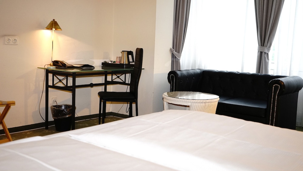 ENTREE HOTEL GROSS BORSTEL 25/50