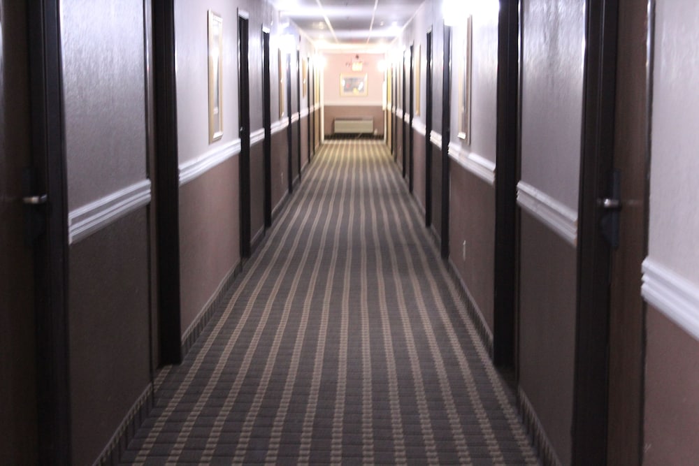 Coratel Inn and Suites Maple Grove 1/50