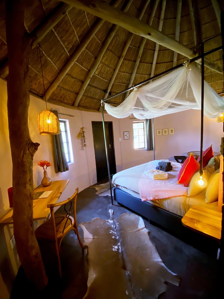 Addo African Home 11/50