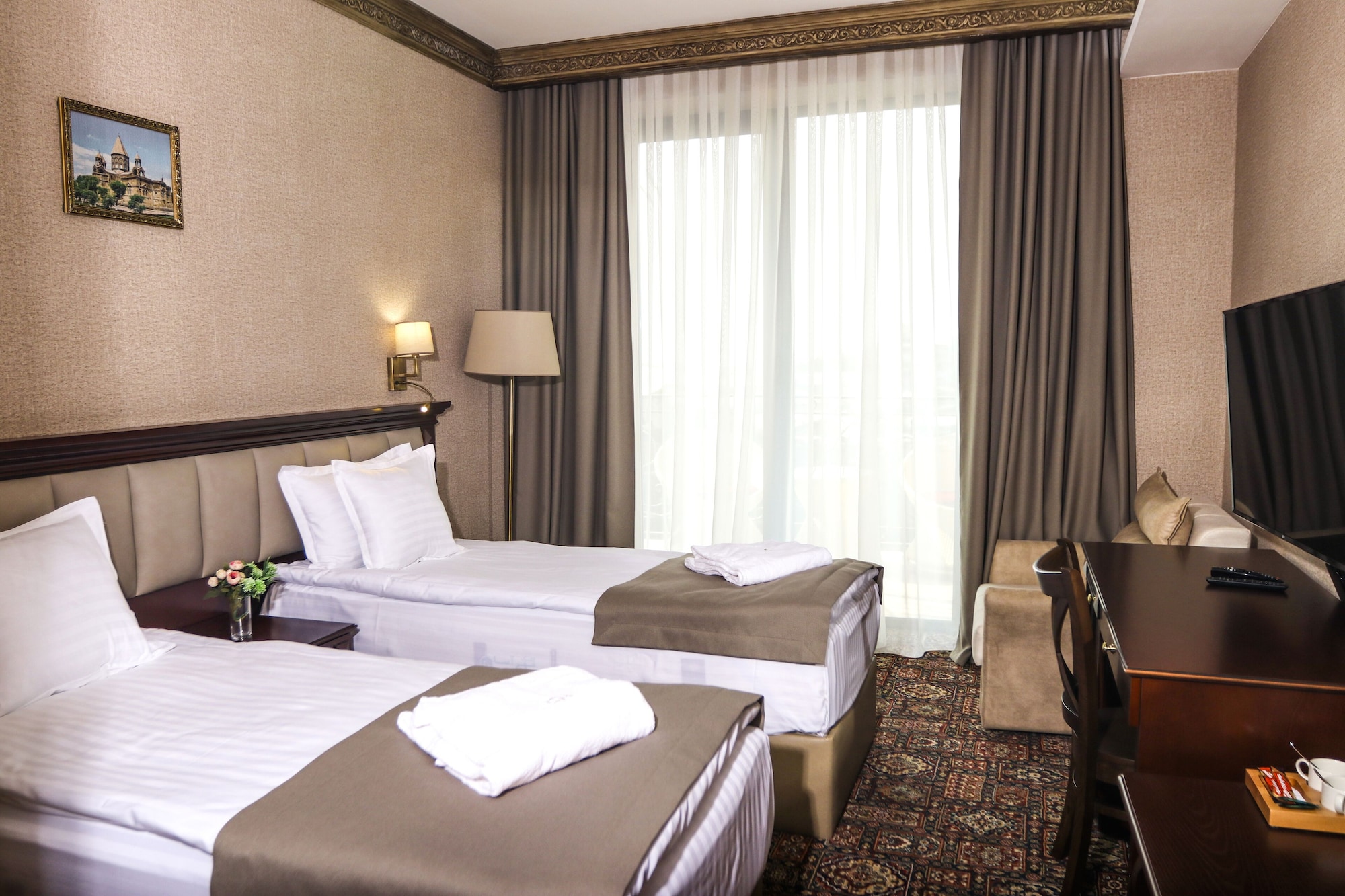 ROOM, TWIN BEDS