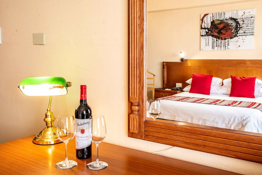 Bon Hotel Bloemfontein Central 28/60
