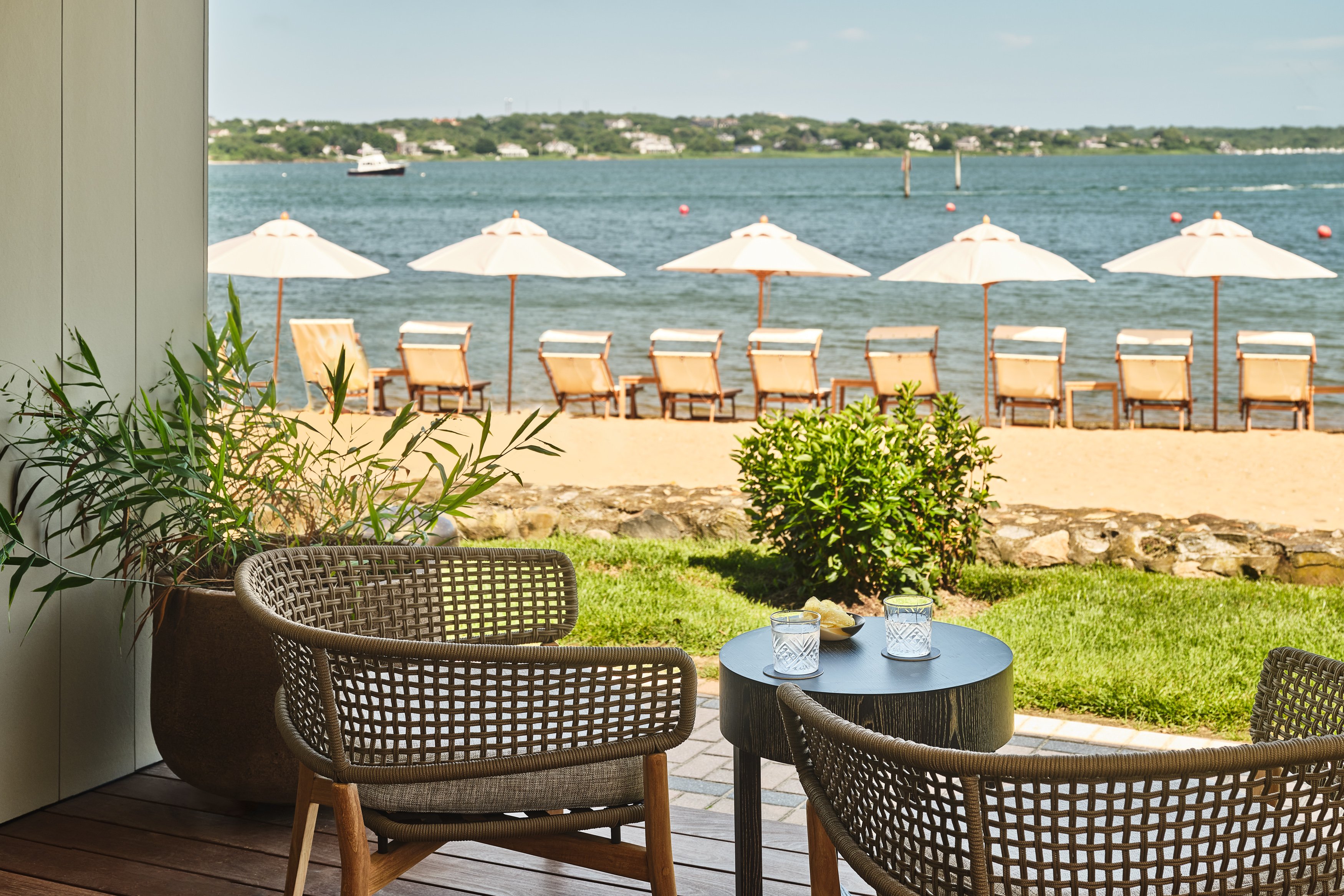 Montauk Yacht Club 42/74