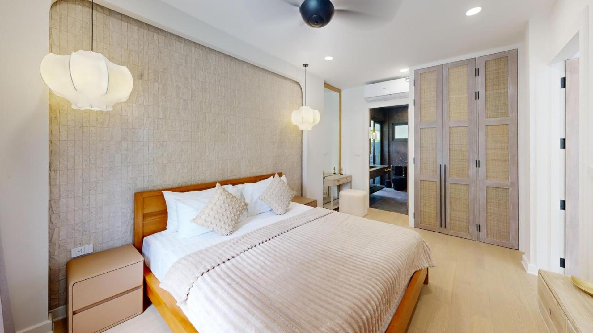 4 Bedrooms, Pool, Contemporary, Villa