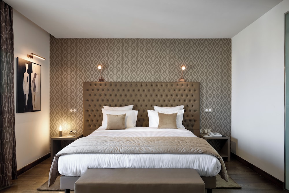 Room at Ralf Hotel, ALGIERS