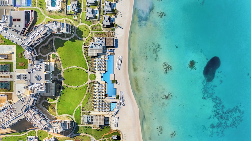 ريكسوس مورجانا(Rixos Murjana) 44/48