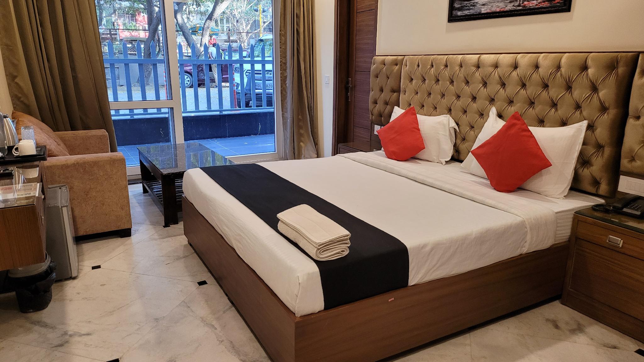 JMD Luxury Homes 8/19