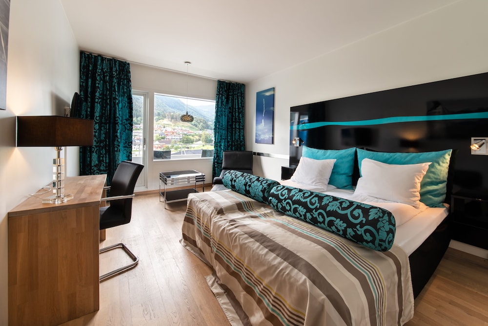 Quality Hotel Sogndal 7/66