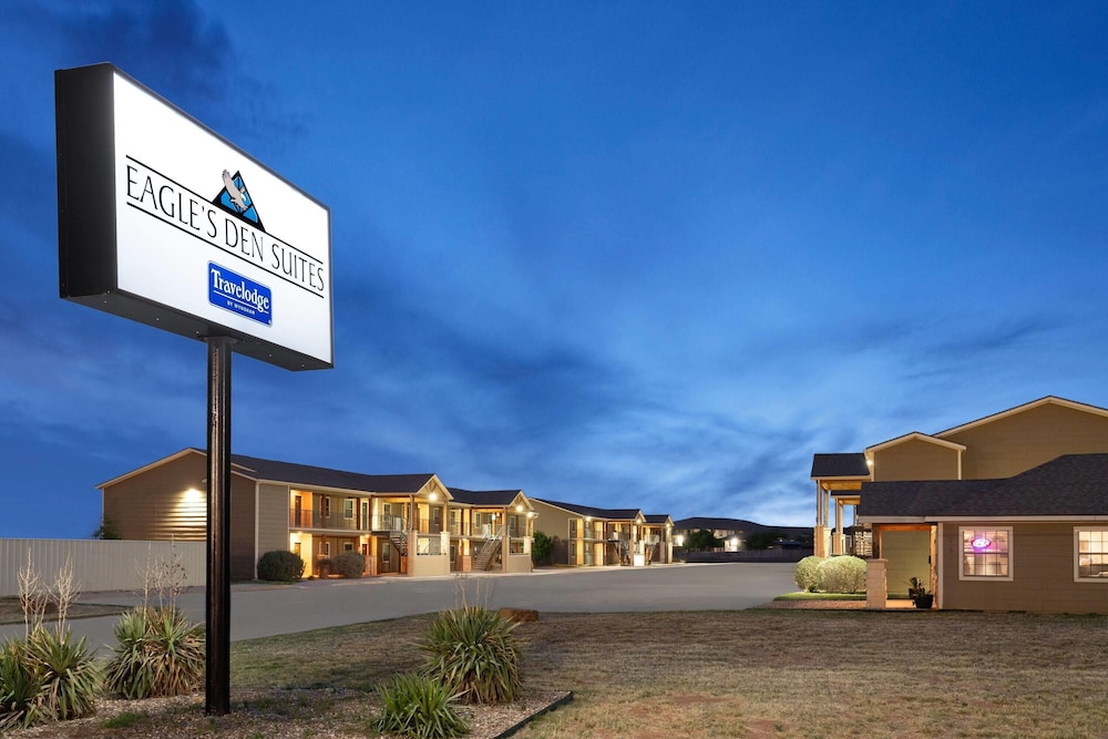 Eagle's Den Suites Andrews a Travelodge by Wyndham 4/55