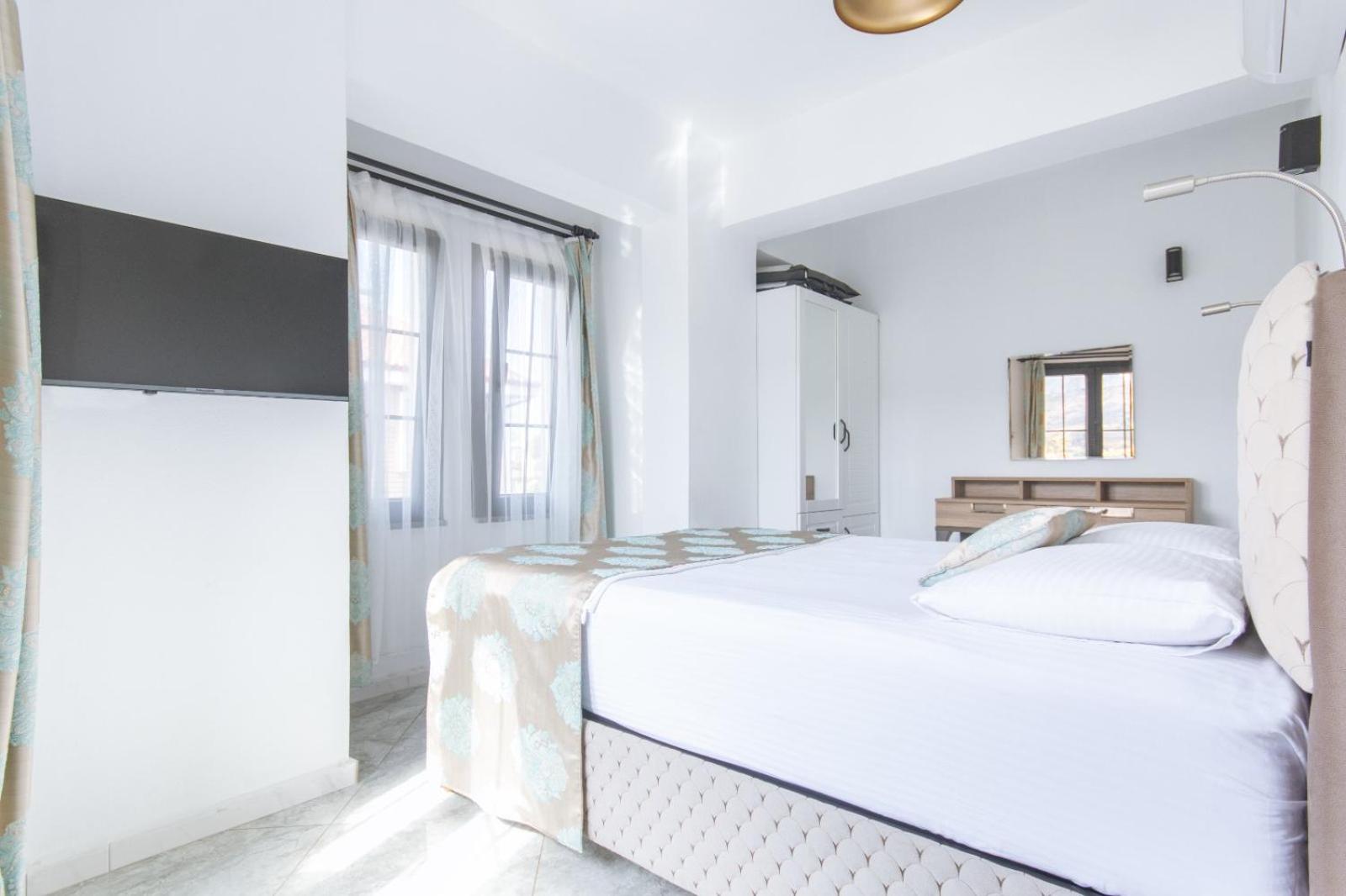 جناح، Gokceada Marmaros Butik Otel 2/7