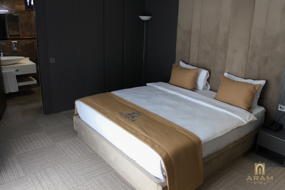 ECONOMY, DOUBLE BED