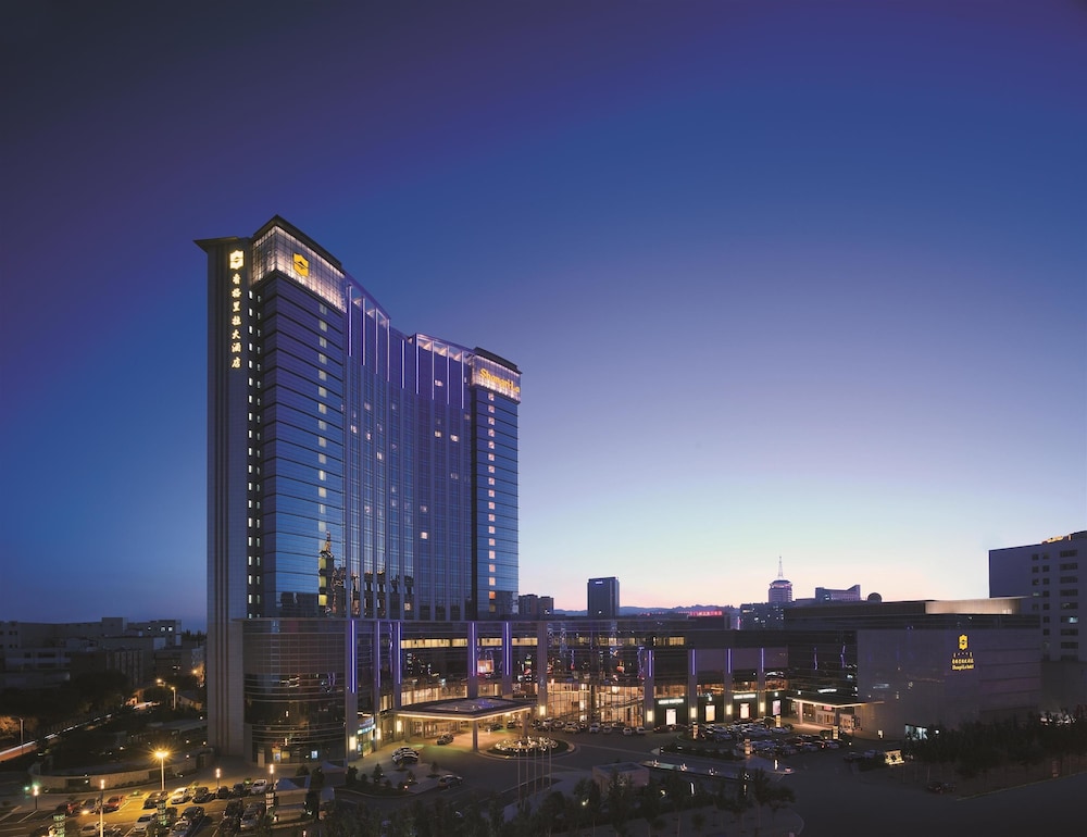 Shangri-La Huhhot 2/55