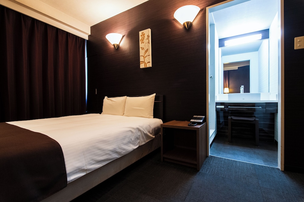 City, Double Bed