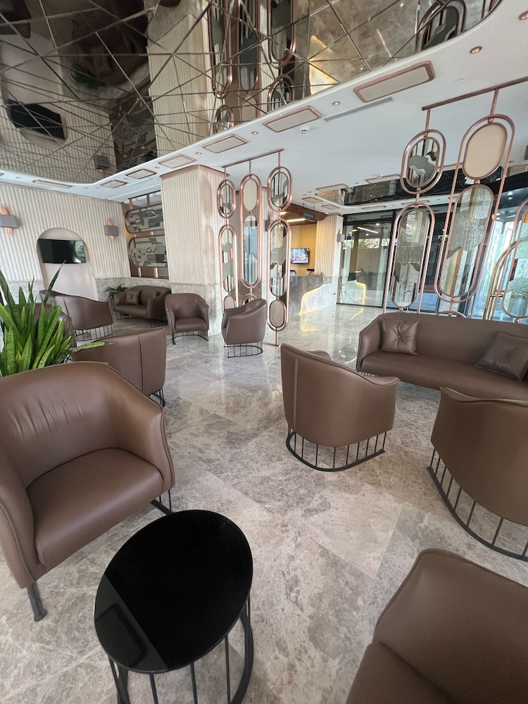Educity Suit & Hotels 29/50