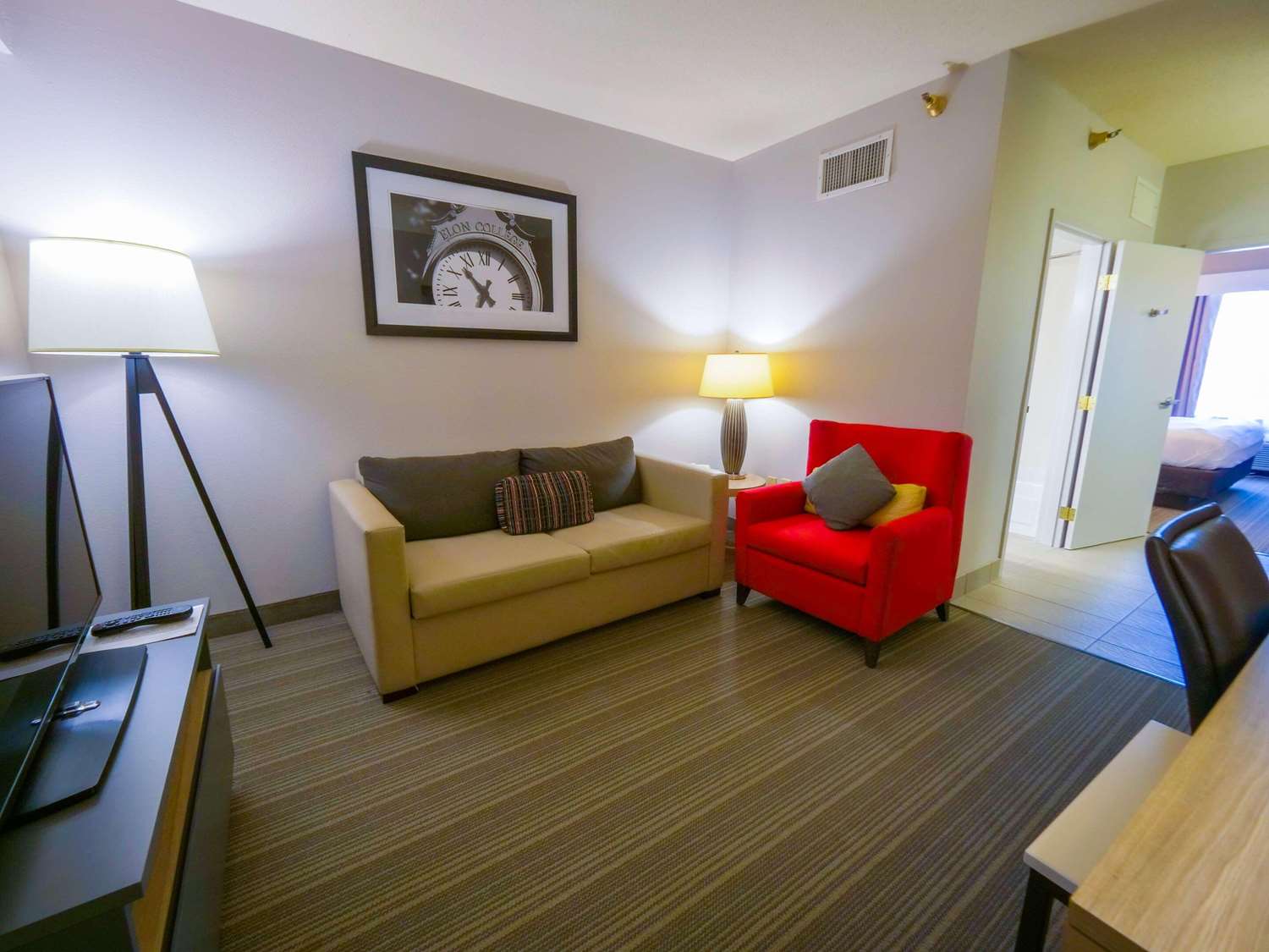 Country Inn & Suites by Radisson, Burlington (Elon), NC 13/19