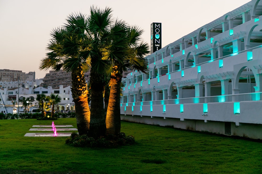 Moon Hotel Spa 2/50