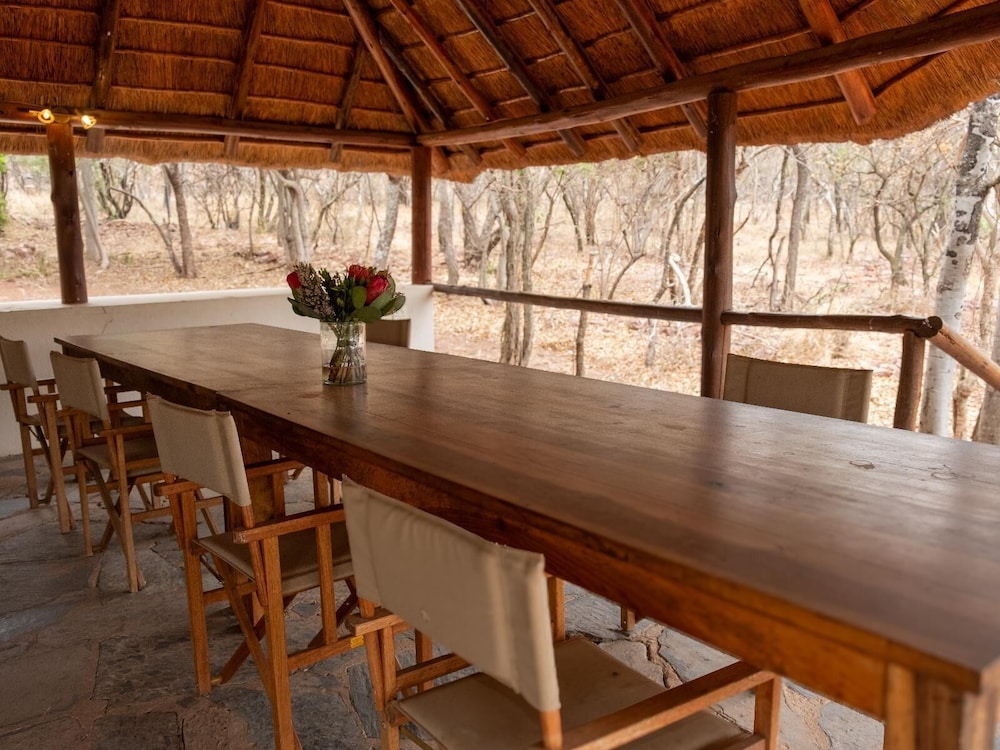 Zebra Country Lodge 36/50