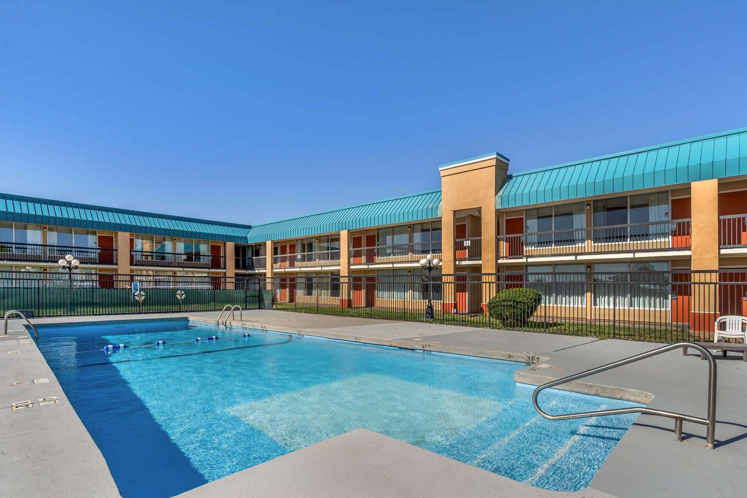 Quality Inn Tucumcari, NM 3/26
