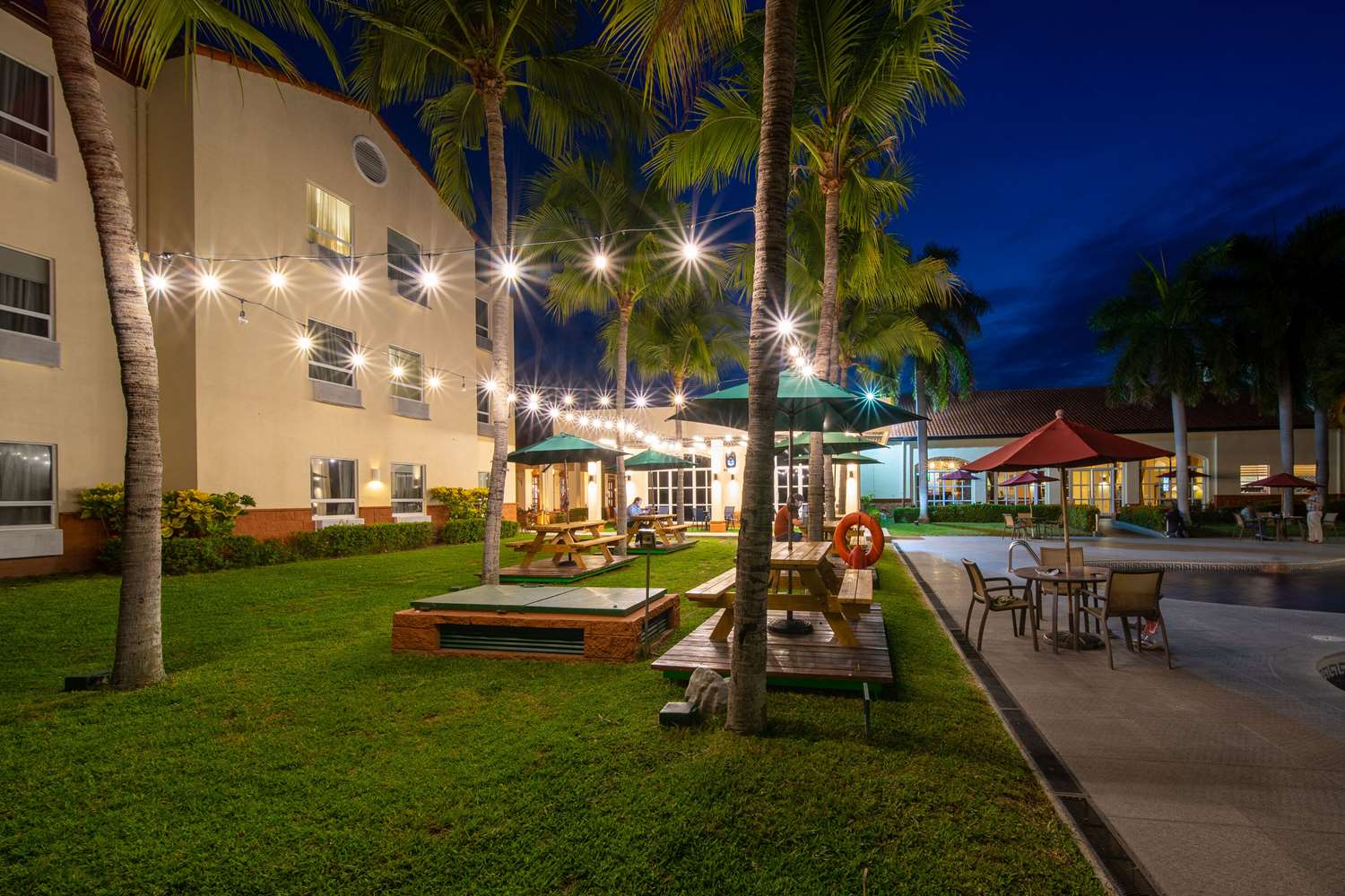 Quality Hotel Real Aeropuerto 33/37
