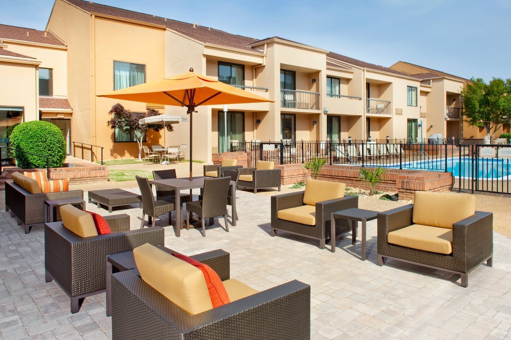 Courtyard By Marriott Columbus 48/71