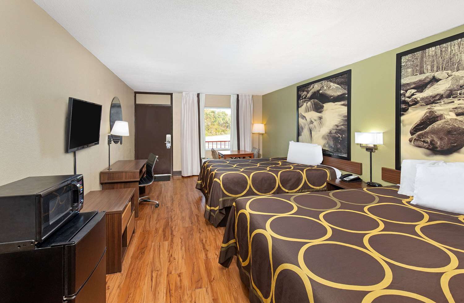 Super 8 By Wyndham Kingsport 22/25