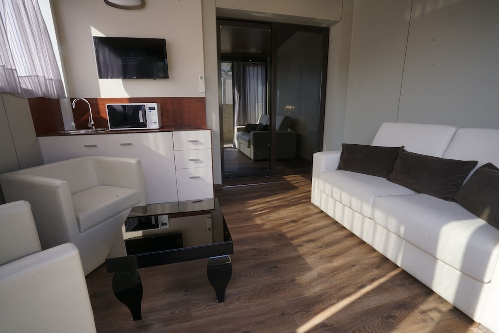 Az Hotel Kouba 16/48