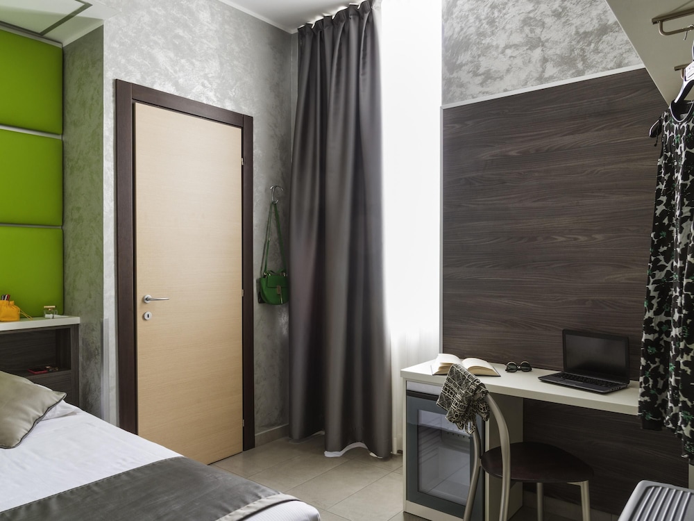 ROOM, SINGLE, SINGLE BED